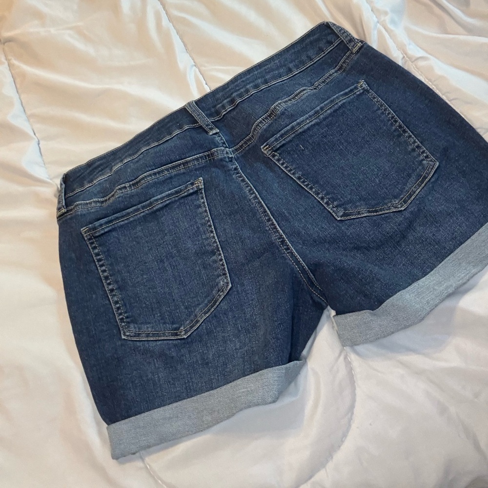 Blue denim shorts - Picture 2 of 2